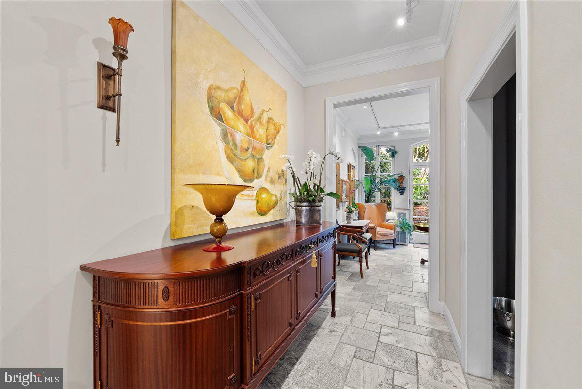 2815 Q ST NW, WASHINGTON, District Of Columbia 20007, 3 Bedrooms Bedrooms, ,3 BathroomsBathrooms,Residential,For sale,2815 Q ST NW,DCDC2223244 MLS # DCDC2223244