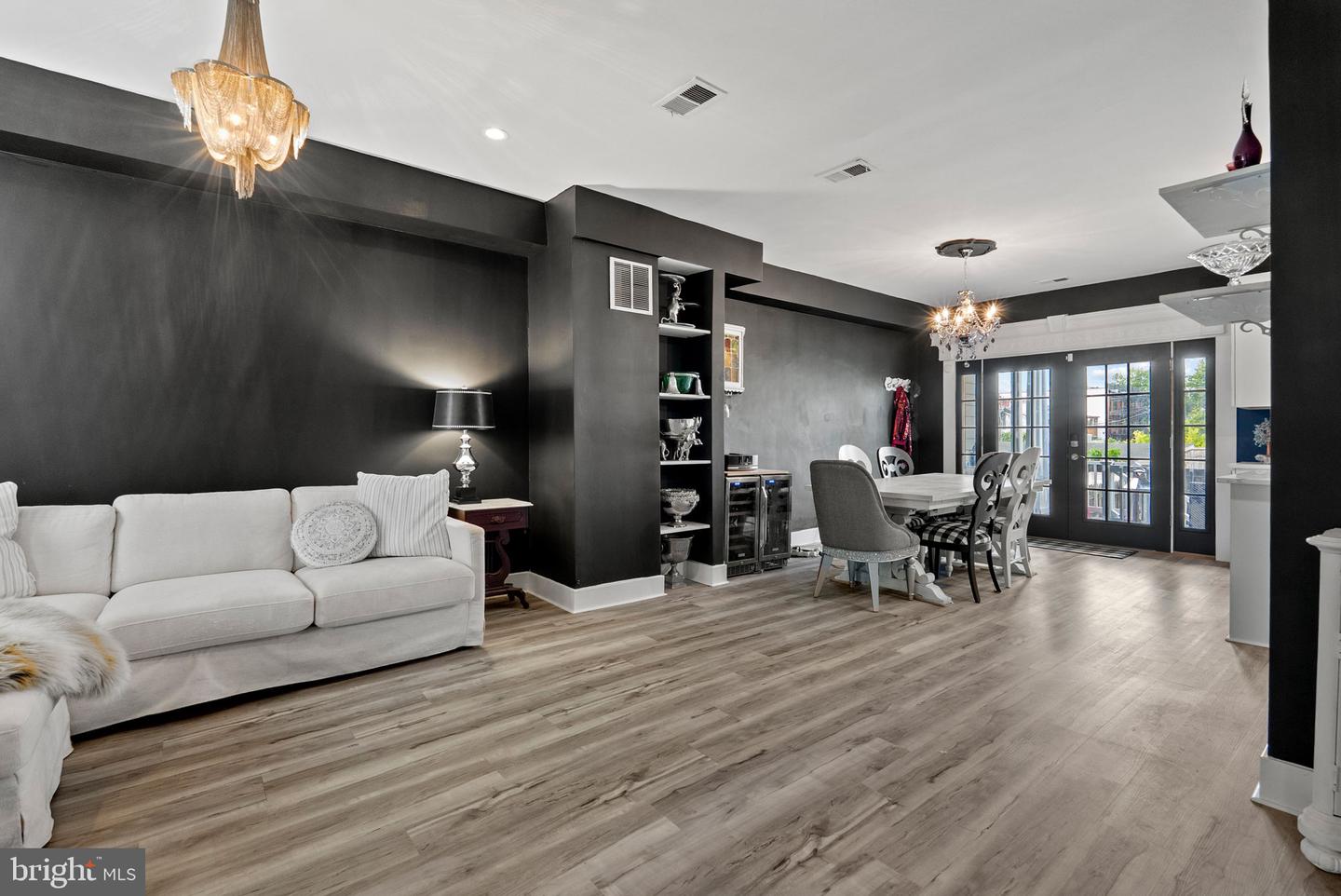 939 15TH ST SE, WASHINGTON, District Of Columbia 20003, 3 Bedrooms Bedrooms, ,1 BathroomBathrooms,Residential,For sale,939 15TH ST SE,DCDC2223252 MLS # DCDC2223252