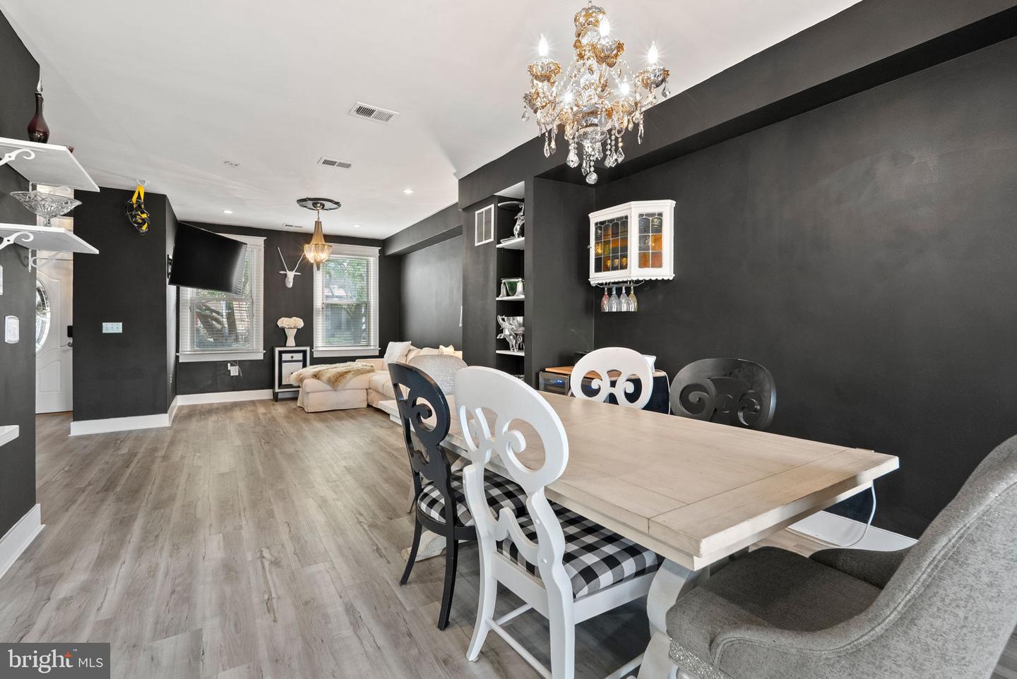 939 15TH ST SE, WASHINGTON, District Of Columbia 20003, 3 Bedrooms Bedrooms, ,1 BathroomBathrooms,Residential,For sale,939 15TH ST SE,DCDC2223252 MLS # DCDC2223252