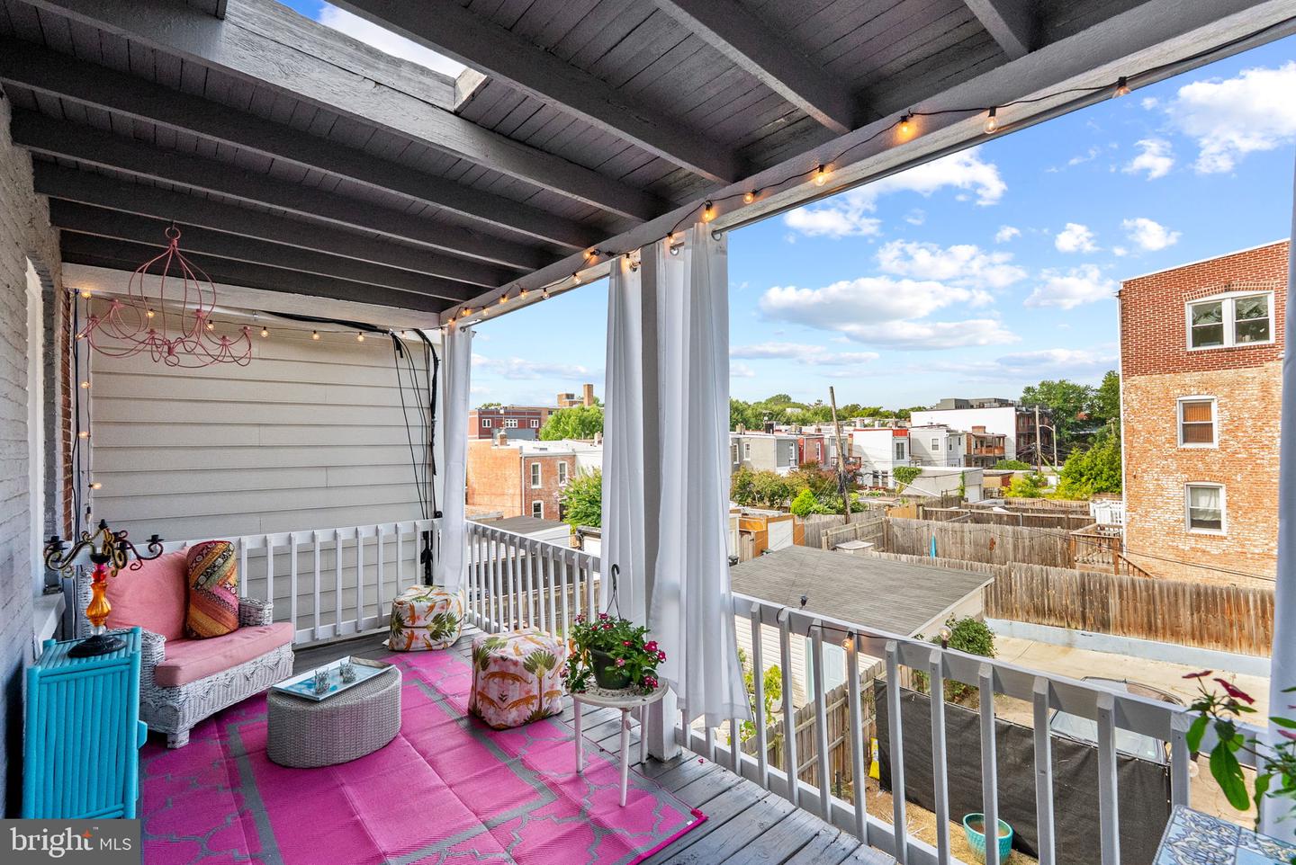 939 15TH ST SE, WASHINGTON, District Of Columbia 20003, 3 Bedrooms Bedrooms, ,1 BathroomBathrooms,Residential,For sale,939 15TH ST SE,DCDC2223252 MLS # DCDC2223252