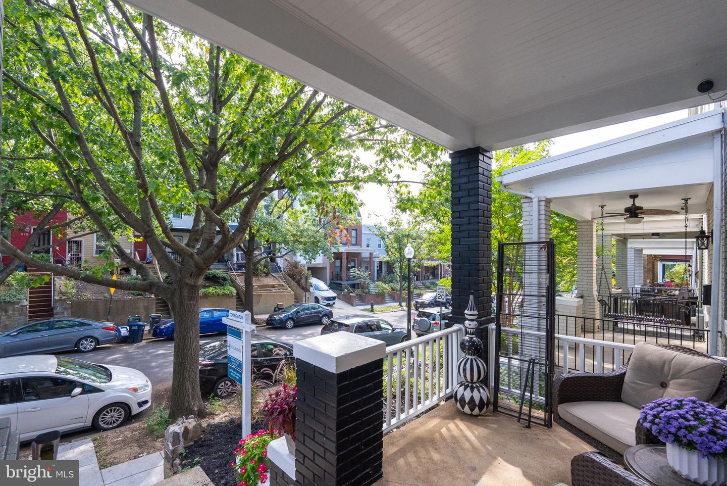 939 15TH ST SE, WASHINGTON, District Of Columbia 20003, 3 Bedrooms Bedrooms, ,1 BathroomBathrooms,Residential,For sale,939 15TH ST SE,DCDC2223252 MLS # DCDC2223252
