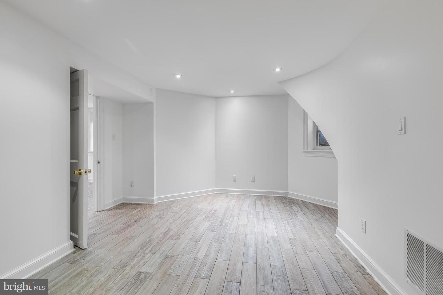 5033 TILDEN ST NW, WASHINGTON, District Of Columbia 20016, 6 Bedrooms Bedrooms, ,7 BathroomsBathrooms,Residential,For sale,5033 TILDEN ST NW,DCDC2223266 MLS # DCDC2223266