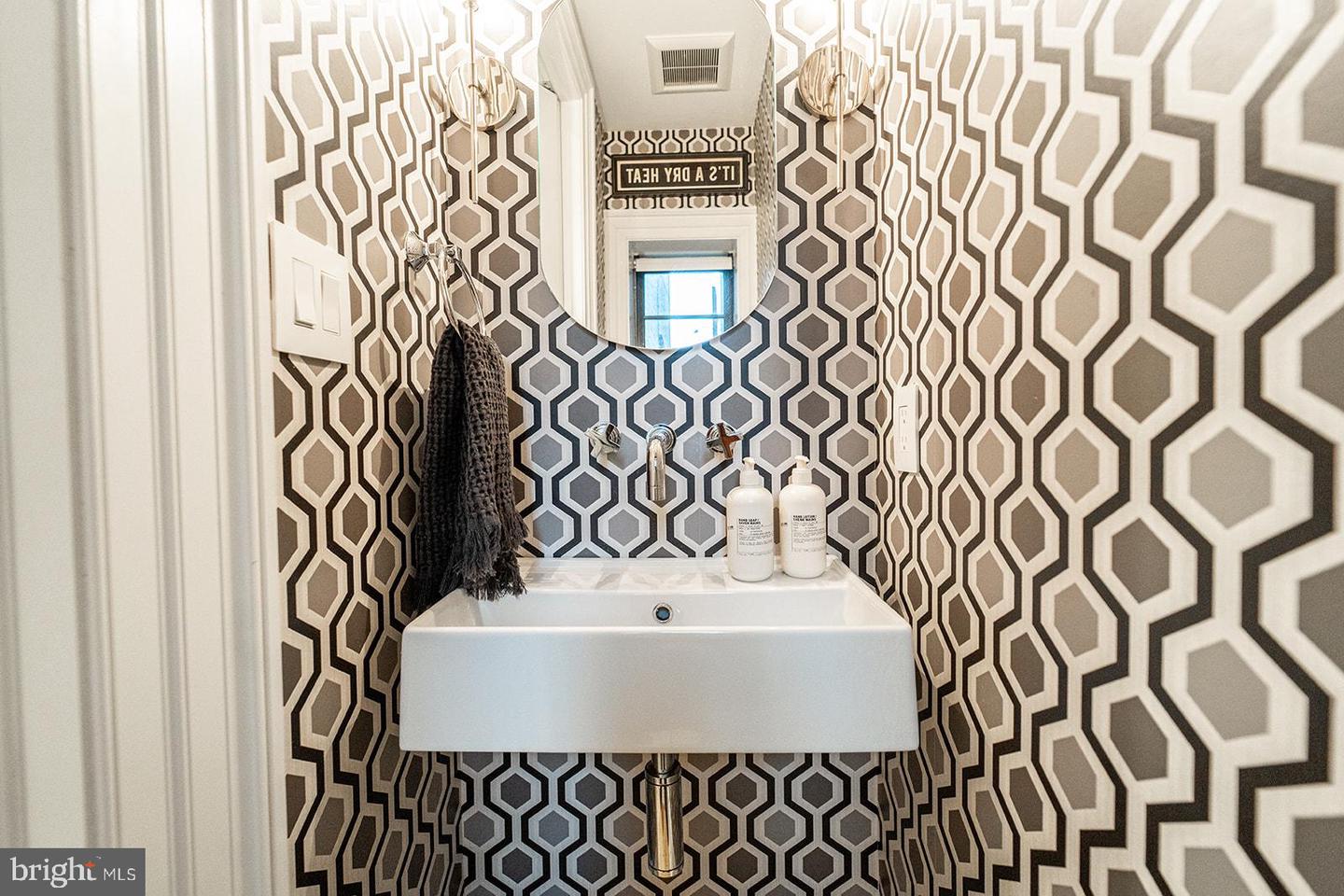 1309 R ST NW #1, WASHINGTON, District Of Columbia 20009, 3 Bedrooms Bedrooms, ,3 BathroomsBathrooms,Residential,For sale,1309 R ST NW #1,DCDC2223286 MLS # DCDC2223286