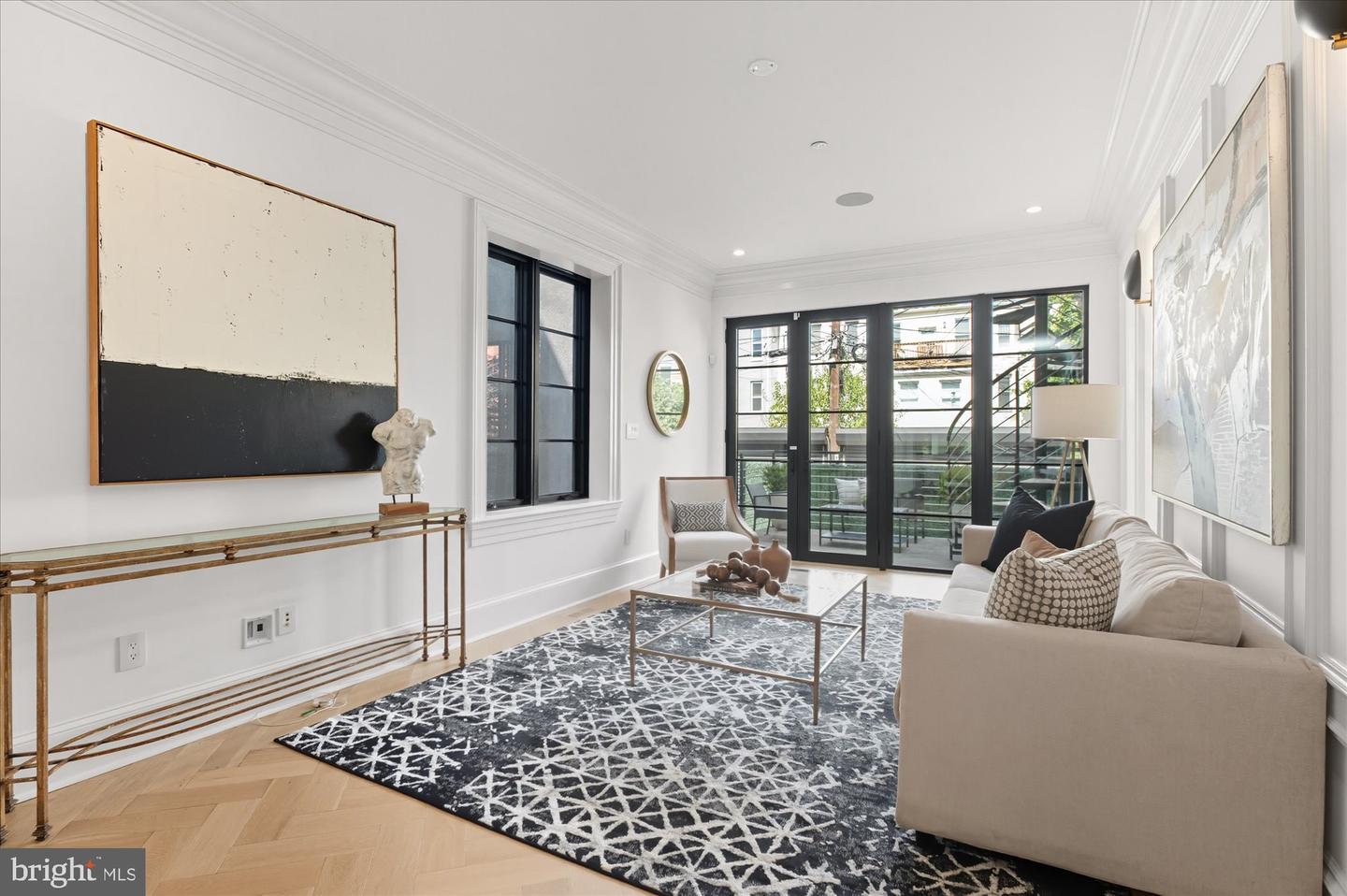 1309 R ST NW #1, WASHINGTON, District Of Columbia 20009, 3 Bedrooms Bedrooms, ,3 BathroomsBathrooms,Residential,For sale,1309 R ST NW #1,DCDC2223286 MLS # DCDC2223286