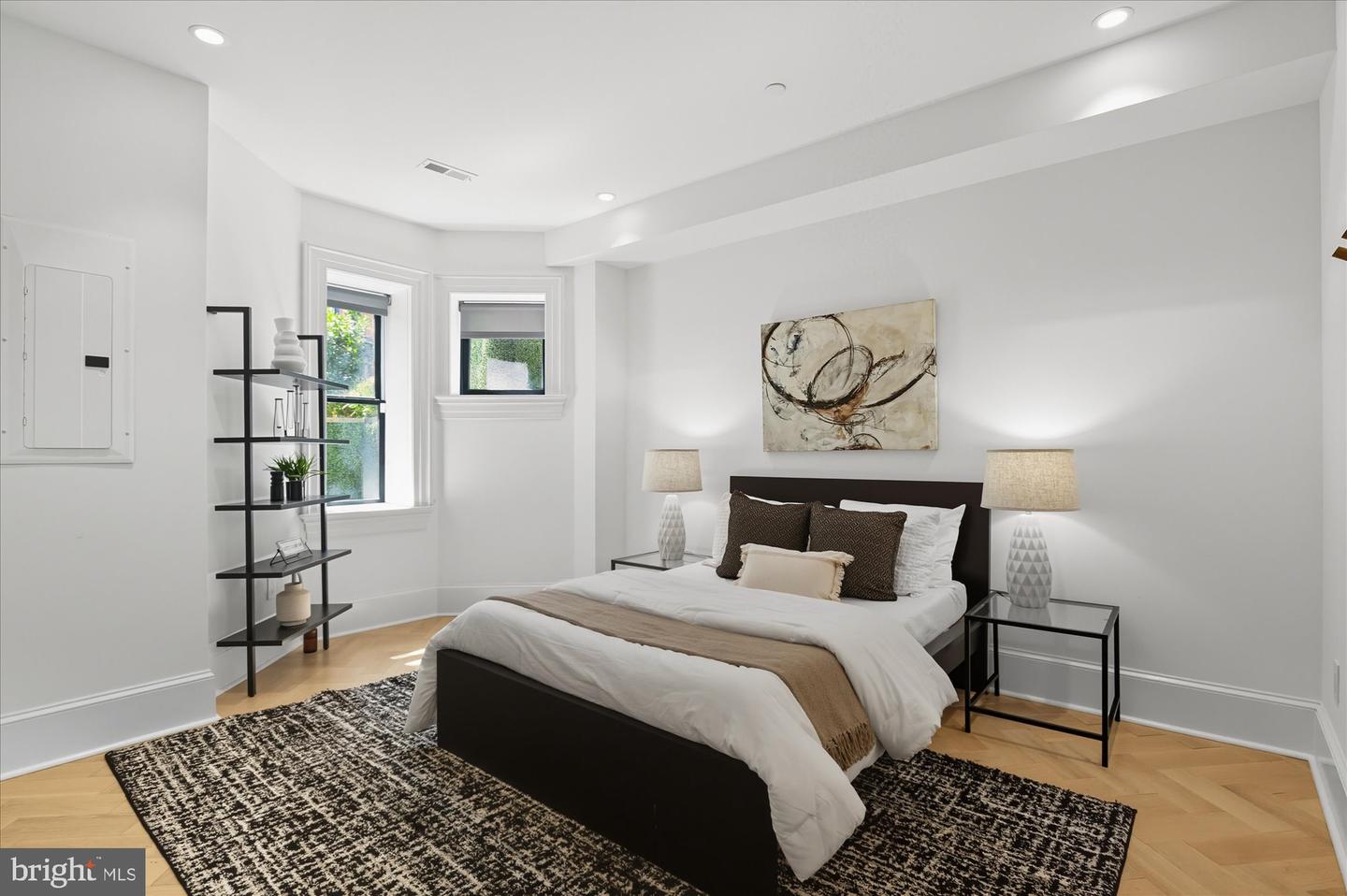 1309 R ST NW #1, WASHINGTON, District Of Columbia 20009, 3 Bedrooms Bedrooms, ,3 BathroomsBathrooms,Residential,For sale,1309 R ST NW #1,DCDC2223286 MLS # DCDC2223286