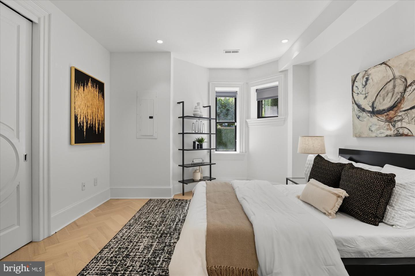 1309 R ST NW #1, WASHINGTON, District Of Columbia 20009, 3 Bedrooms Bedrooms, ,3 BathroomsBathrooms,Residential,For sale,1309 R ST NW #1,DCDC2223286 MLS # DCDC2223286