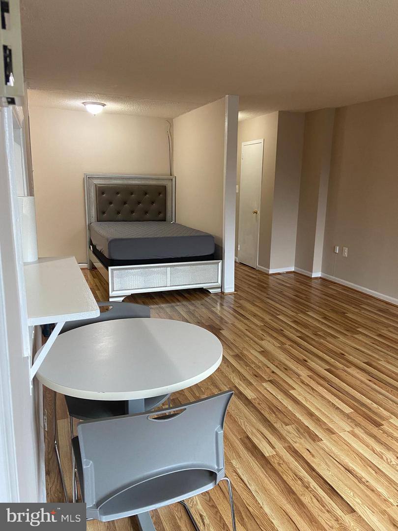 2500 N VAN DORN ST #213, ALEXANDRIA, Virginia 22302, ,1 BathroomBathrooms,Residential,For sale,2500 N VAN DORN ST #213,VAAX2049968 MLS # VAAX2049968