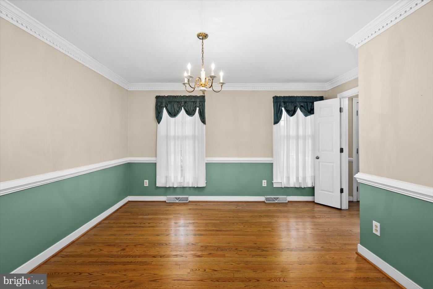 101 CLEREMONT DR, FREDERICKSBURG, Virginia 22405, 4 Bedrooms Bedrooms, ,4 BathroomsBathrooms,Residential,For sale,101 CLEREMONT DR,VAST2042794 MLS # VAST2042794