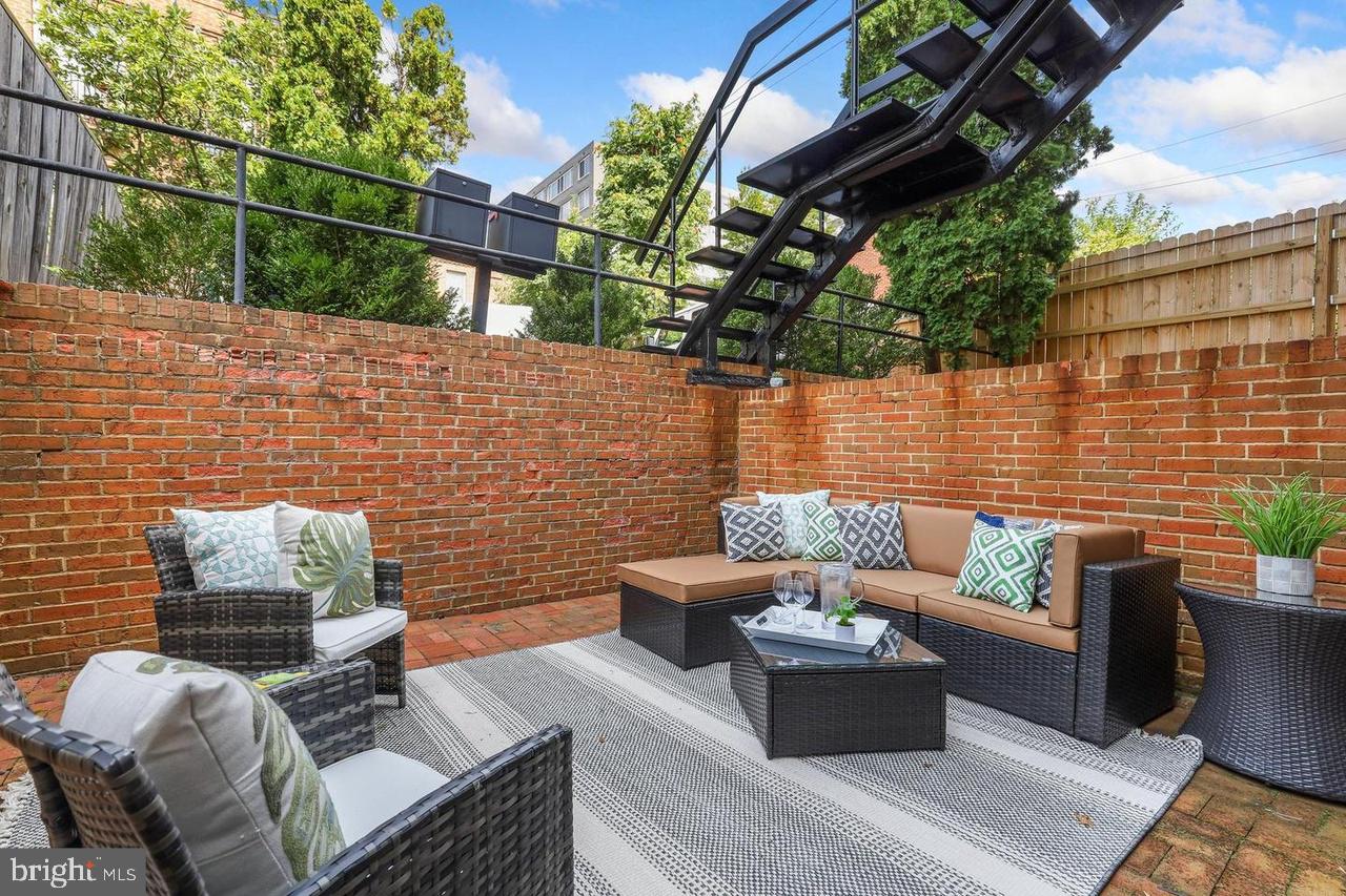 2519 I ST NW #1, WASHINGTON, District Of Columbia 20037, 2 Bedrooms Bedrooms, ,2 BathroomsBathrooms,Residential,For sale,2519 I ST NW #1,DCDC2223398 MLS # DCDC2223398 2519 I ST NW #1, WASHINGTON, District Of Columbia 20037, 2 Bedrooms Bedrooms, ,2 BathroomsBathrooms,Residential,For sale,2519 I ST NW #1,DCDC2223398 MLS # DCDC2223398