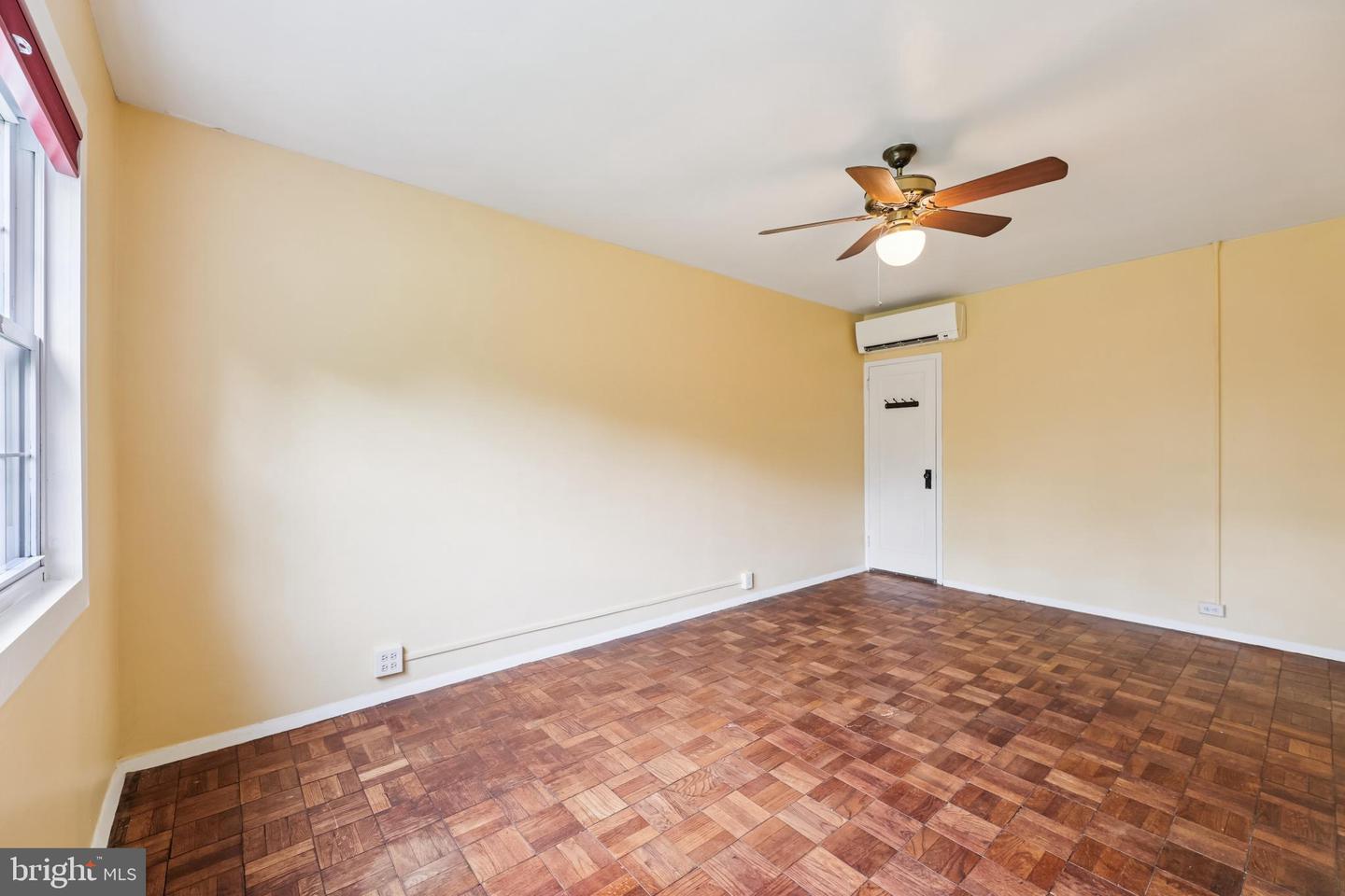 1615 MOUNT EAGLE PL, ALEXANDRIA, Virginia 22302, 2 Bedrooms Bedrooms, 6 Rooms Rooms,1 BathroomBathrooms,Residential,For sale,1615 MOUNT EAGLE PL,VAAX2049974 MLS # VAAX2049974 1615 MOUNT EAGLE PL, ALEXANDRIA, Virginia 22302, 2 Bedrooms Bedrooms, 6 Rooms Rooms,1 BathroomBathrooms,Residential,For sale,1615 MOUNT EAGLE PL,VAAX2049974 MLS # VAAX2049974