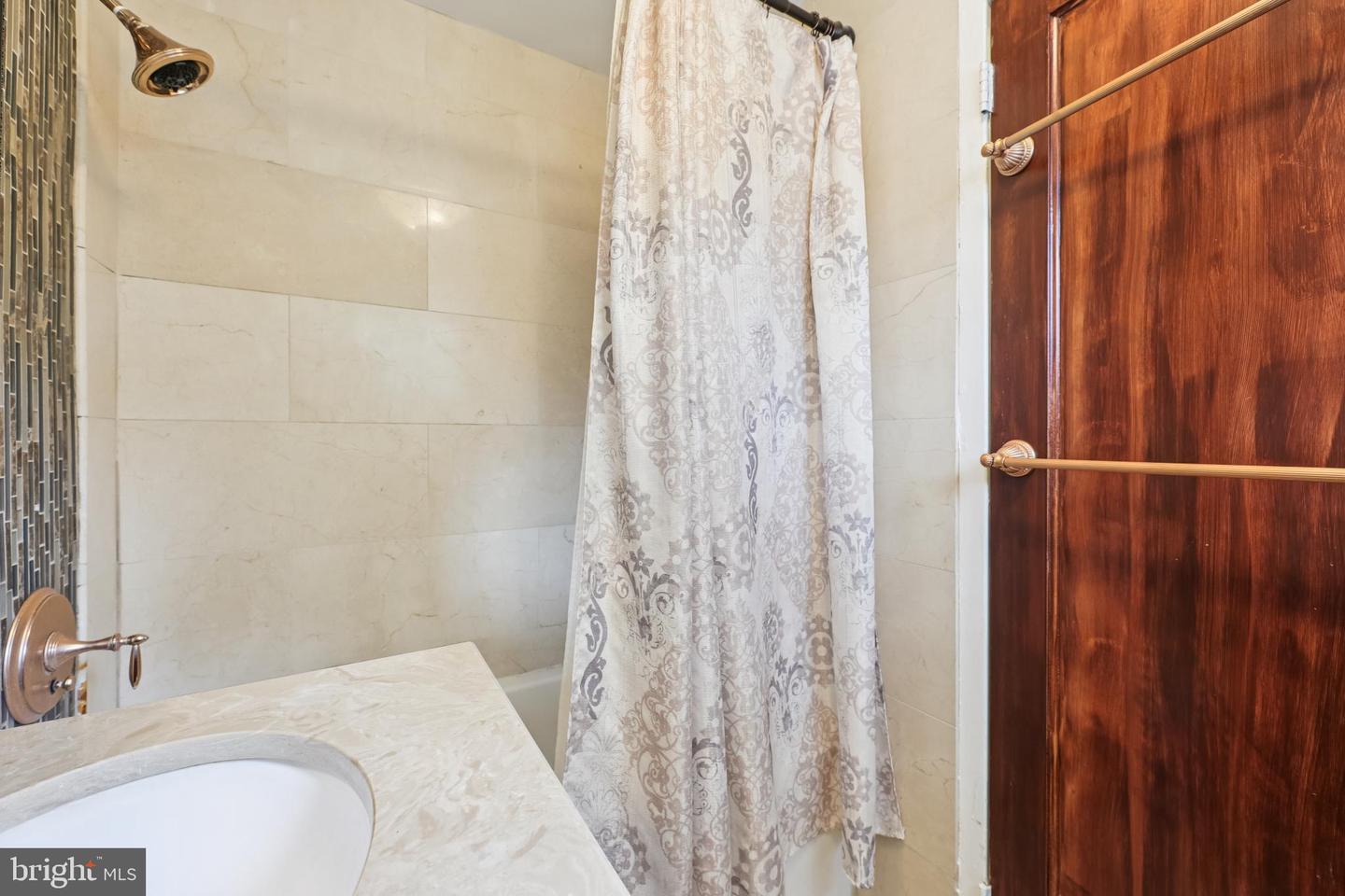 1615 MOUNT EAGLE PL, ALEXANDRIA, Virginia 22302, 2 Bedrooms Bedrooms, 6 Rooms Rooms,1 BathroomBathrooms,Residential,For sale,1615 MOUNT EAGLE PL,VAAX2049974 MLS # VAAX2049974 1615 MOUNT EAGLE PL, ALEXANDRIA, Virginia 22302, 2 Bedrooms Bedrooms, 6 Rooms Rooms,1 BathroomBathrooms,Residential,For sale,1615 MOUNT EAGLE PL,VAAX2049974 MLS # VAAX2049974