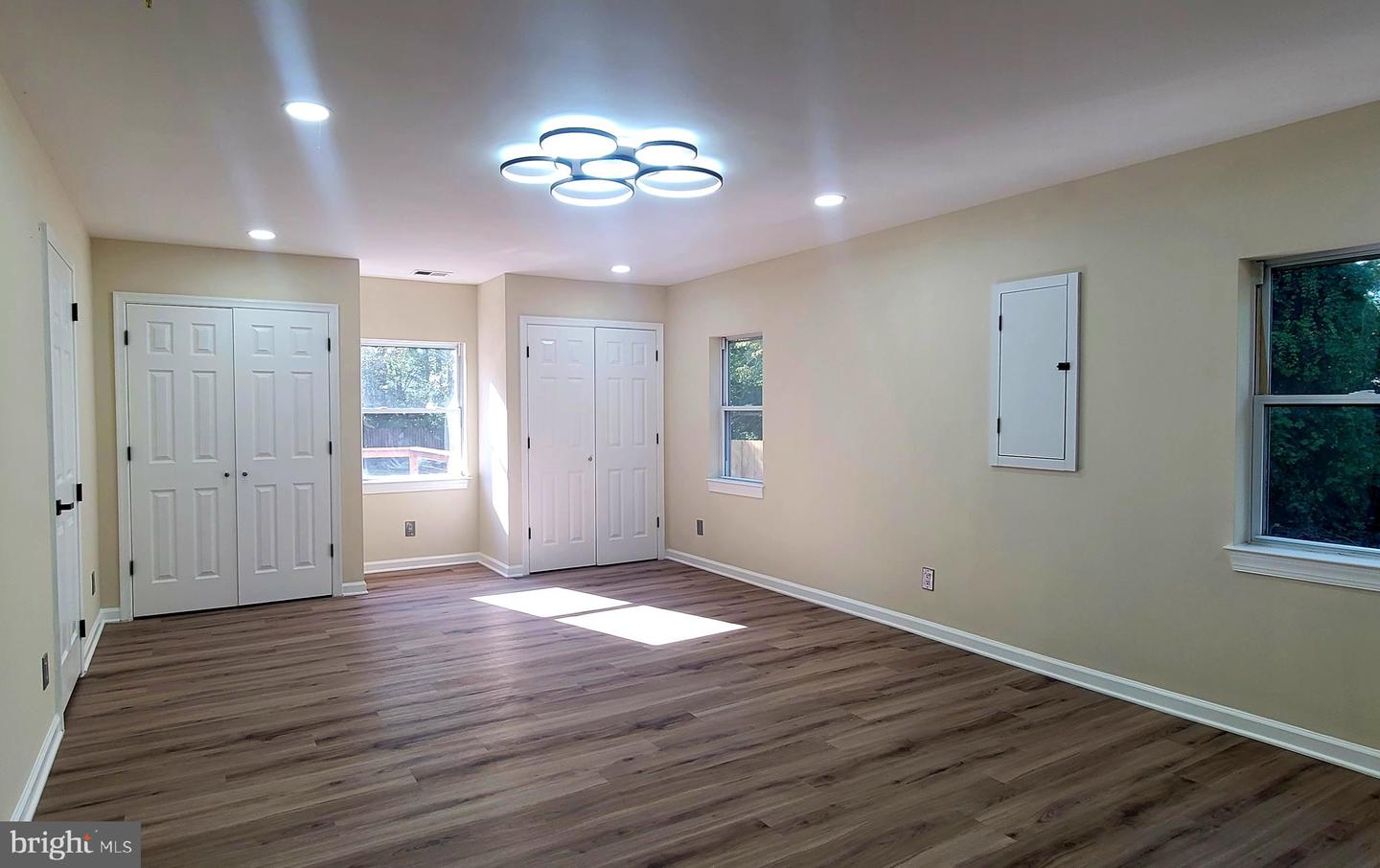 6828 RIDGEWAY DR, SPRINGFIELD, Virginia 22150, 5 Bedrooms Bedrooms, ,3 BathroomsBathrooms,Residential,For sale,6828 RIDGEWAY DR,VAFX2268392 MLS # VAFX2268392