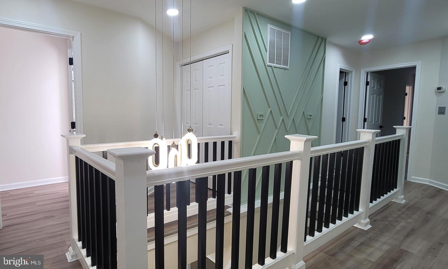 6828 RIDGEWAY DR, SPRINGFIELD, Virginia 22150, 5 Bedrooms Bedrooms, ,3 BathroomsBathrooms,Residential,For sale,6828 RIDGEWAY DR,VAFX2268392 MLS # VAFX2268392