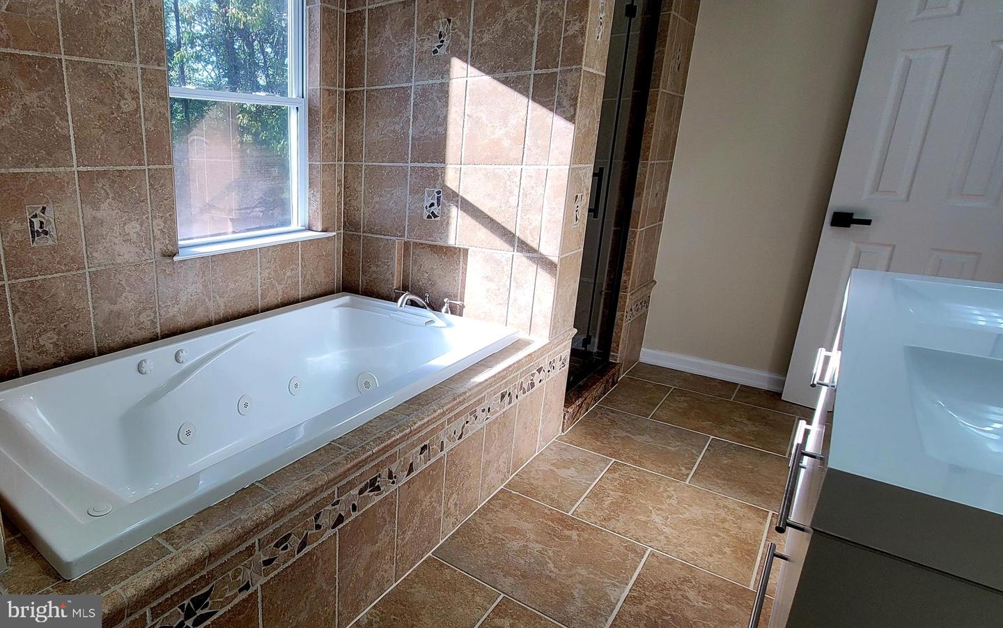 6828 RIDGEWAY DR, SPRINGFIELD, Virginia 22150, 5 Bedrooms Bedrooms, ,3 BathroomsBathrooms,Residential,For sale,6828 RIDGEWAY DR,VAFX2268392 MLS # VAFX2268392
