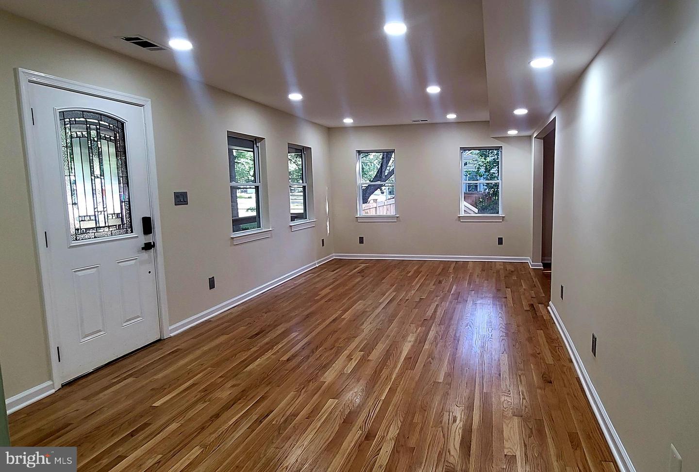 6828 RIDGEWAY DR, SPRINGFIELD, Virginia 22150, 5 Bedrooms Bedrooms, ,3 BathroomsBathrooms,Residential,For sale,6828 RIDGEWAY DR,VAFX2268392 MLS # VAFX2268392