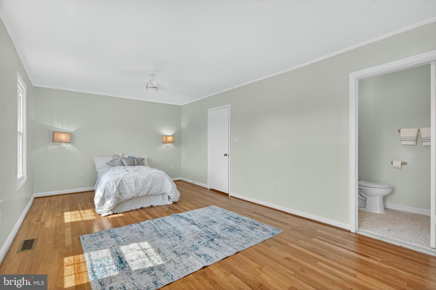 7370 ELDORADO ST, MCLEAN, Virginia 22102, 3 Bedrooms Bedrooms, ,3 BathroomsBathrooms,Residential,For sale,7370 ELDORADO ST,VAFX2268404 MLS # VAFX2268404