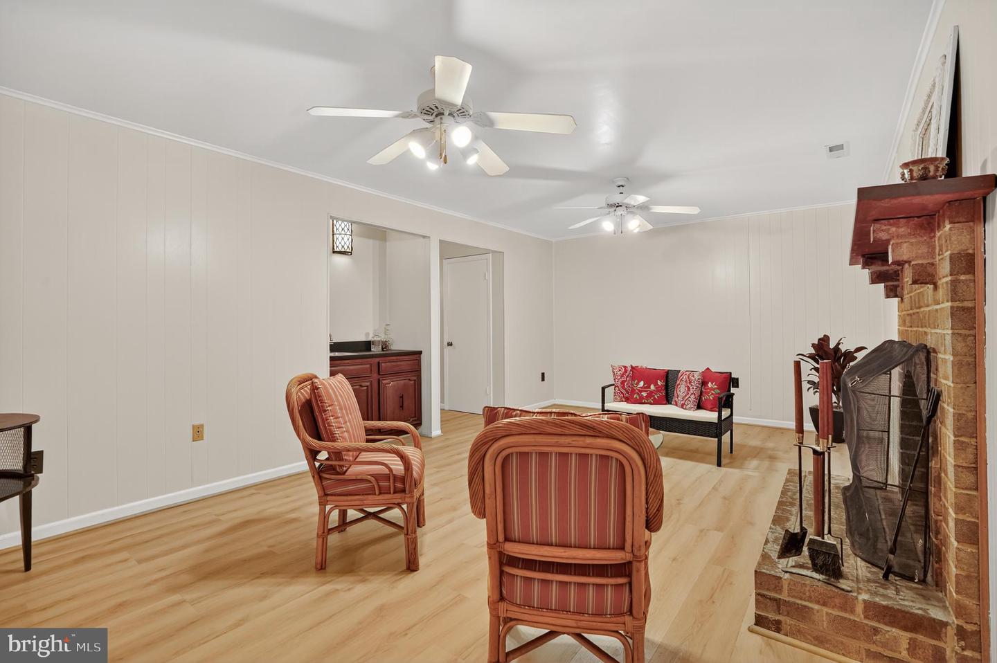 7370 ELDORADO ST, MCLEAN, Virginia 22102, 3 Bedrooms Bedrooms, ,3 BathroomsBathrooms,Residential,For sale,7370 ELDORADO ST,VAFX2268404 MLS # VAFX2268404