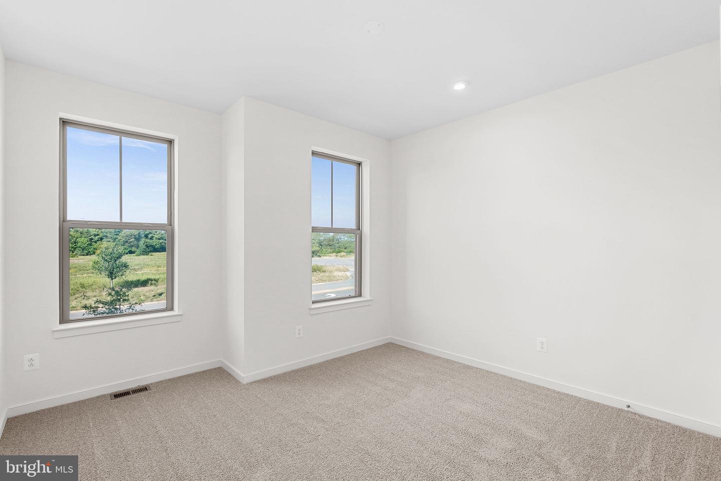 19752 MISTY MOSS SQ, ASHBURN, Virginia 20147, 3 Bedrooms Bedrooms, ,2 BathroomsBathrooms,Residential,For sale,19752 MISTY MOSS SQ,VALO2107256 MLS # VALO2107256