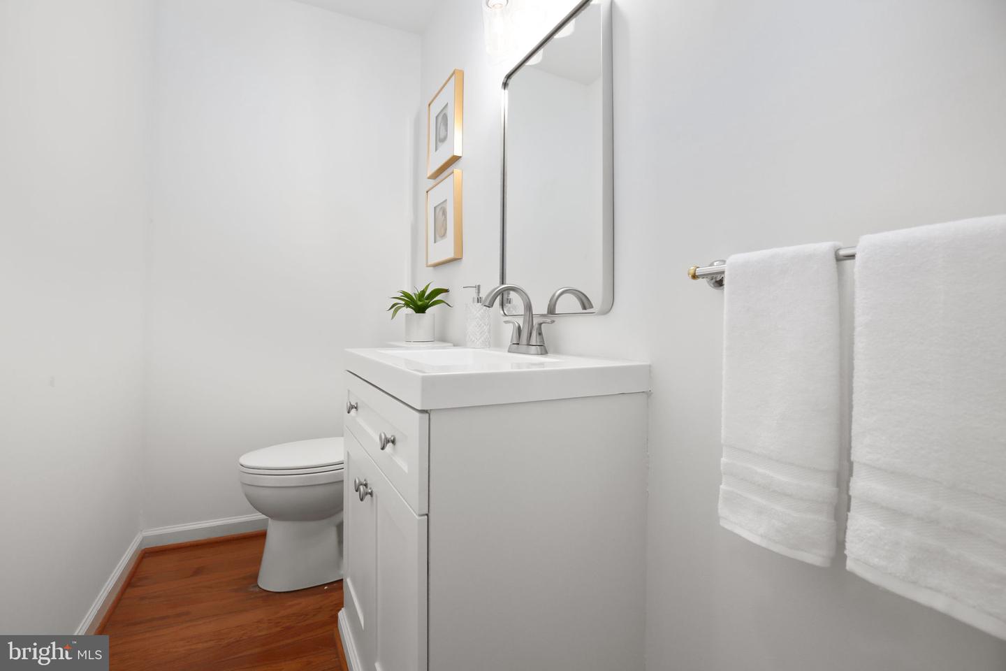 6903 SPELMAN DR, SPRINGFIELD, Virginia 22153, 4 Bedrooms Bedrooms, ,2 BathroomsBathrooms,Residential,For sale,6903 SPELMAN DR,VAFX2268448 MLS # VAFX2268448