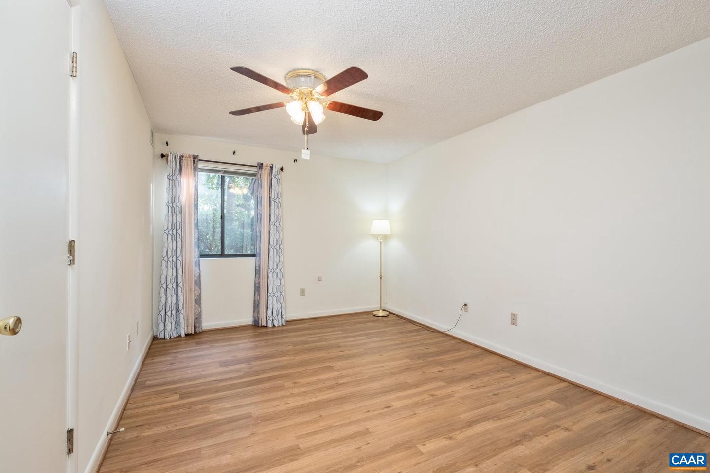 103 TURTLE CREEK RD #3, CHARLOTTESVILLE, Virginia 22901, 2 Bedrooms Bedrooms, ,2 BathroomsBathrooms,Residential,For sale,103 TURTLE CREEK RD #3,669199 MLS # 669199