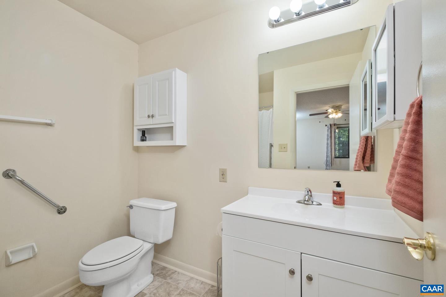 103 TURTLE CREEK RD #3, CHARLOTTESVILLE, Virginia 22901, 2 Bedrooms Bedrooms, ,2 BathroomsBathrooms,Residential,For sale,103 TURTLE CREEK RD #3,669199 MLS # 669199
