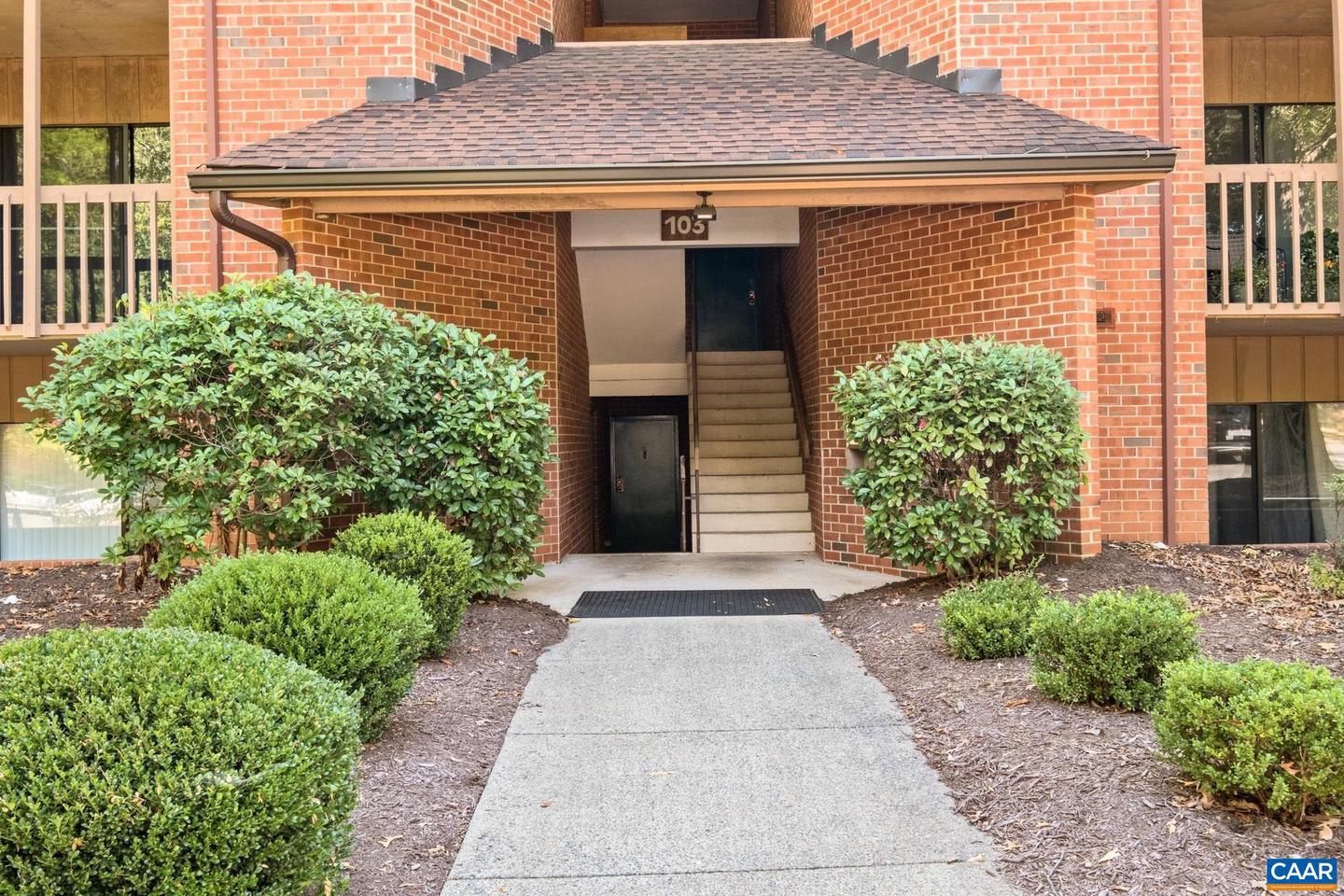 103 TURTLE CREEK RD #3, CHARLOTTESVILLE, Virginia 22901, 2 Bedrooms Bedrooms, ,2 BathroomsBathrooms,Residential,For sale,103 TURTLE CREEK RD #3,669199 MLS # 669199