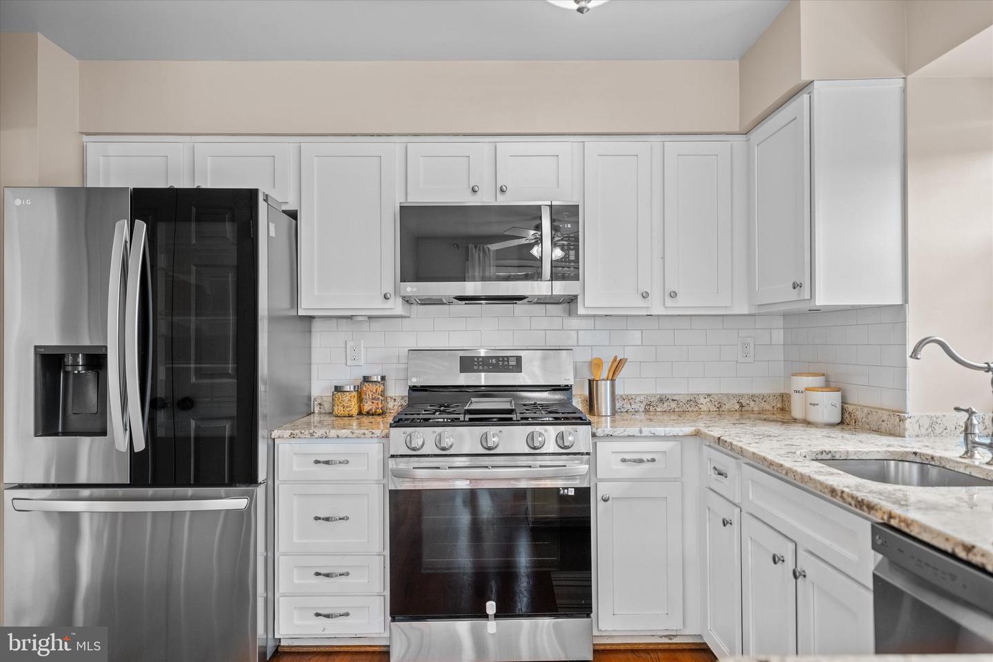 3006 FEDERAL HILL DR, FALLS CHURCH, Virginia 22044, 3 Bedrooms Bedrooms, ,3 BathroomsBathrooms,Residential,For sale,3006 FEDERAL HILL DR,VAFX2268440 MLS # VAFX2268440