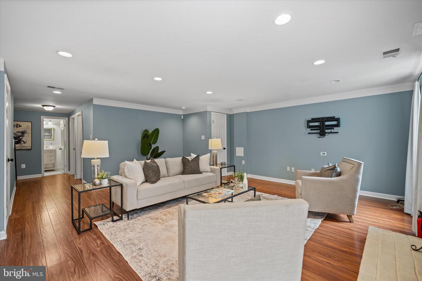 3006 FEDERAL HILL DR, FALLS CHURCH, Virginia 22044, 3 Bedrooms Bedrooms, ,3 BathroomsBathrooms,Residential,For sale,3006 FEDERAL HILL DR,VAFX2268440 MLS # VAFX2268440