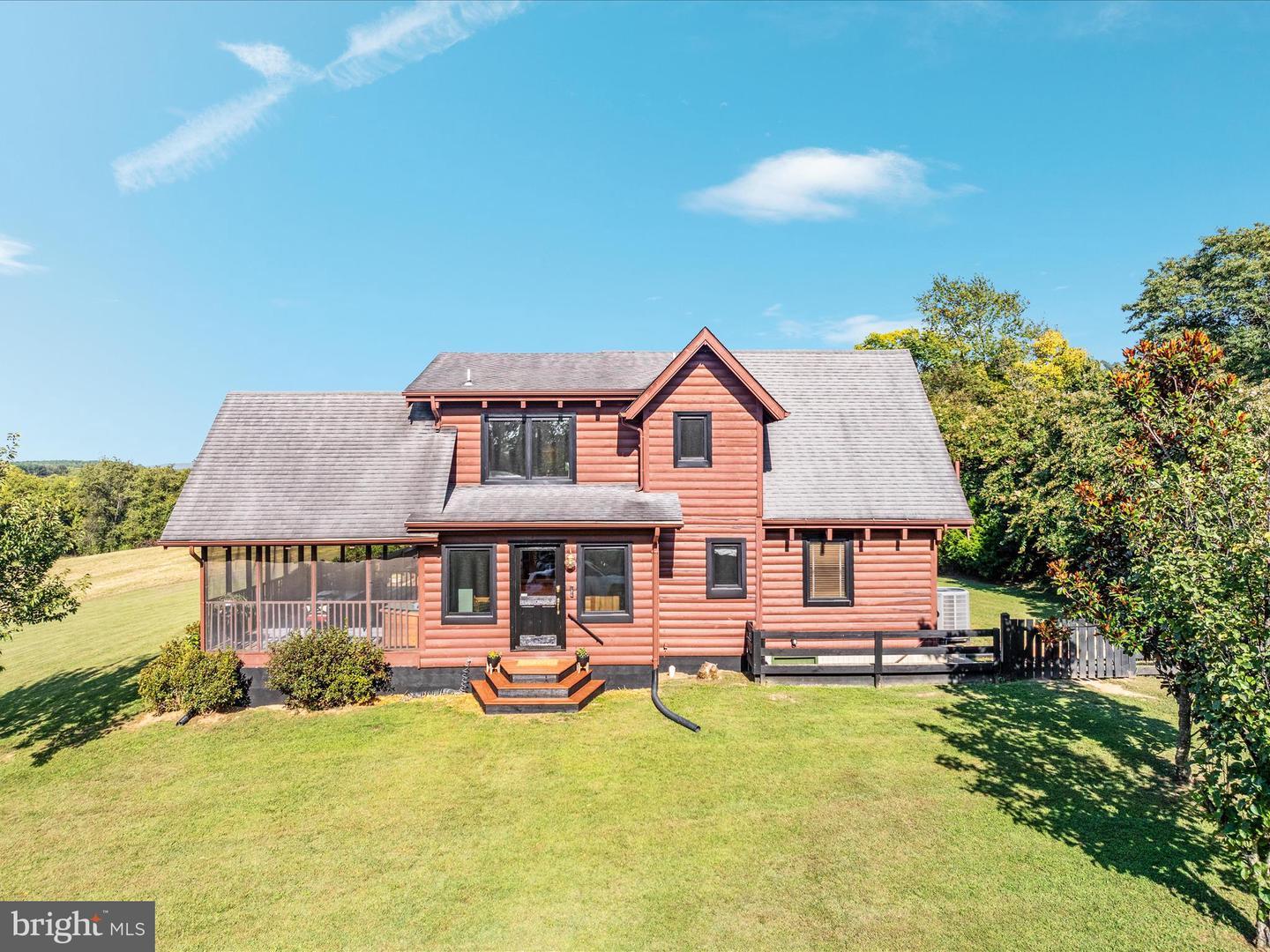 16 RIVER BOAT DR, FRONT ROYAL, Virginia 22630, 4 Bedrooms Bedrooms, ,2 BathroomsBathrooms,Residential,For sale,16 RIVER BOAT DR,VAWR2012344 MLS # VAWR2012344