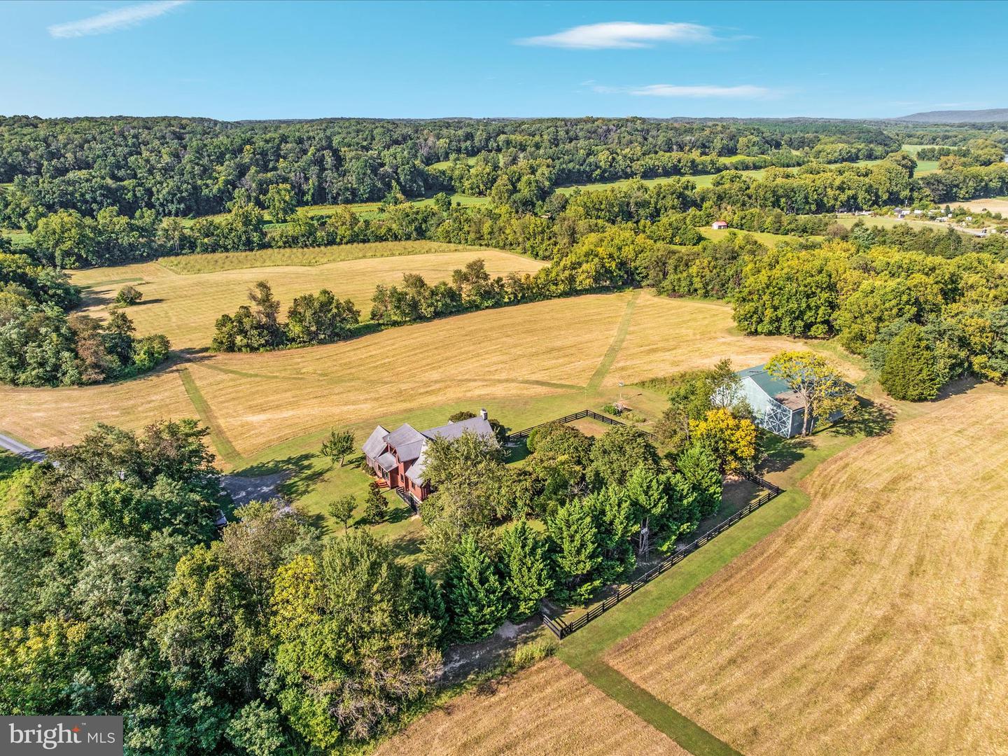 16 RIVER BOAT DR, FRONT ROYAL, Virginia 22630, 4 Bedrooms Bedrooms, ,2 BathroomsBathrooms,Residential,For sale,16 RIVER BOAT DR,VAWR2012344 MLS # VAWR2012344