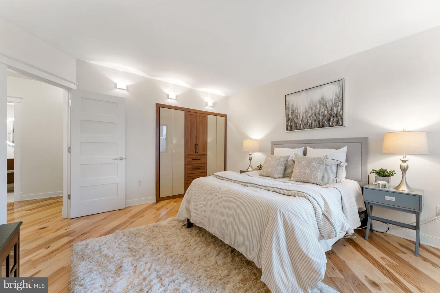4141 N HENDERSON RD #511, ARLINGTON, Virginia 22203, 2 Bedrooms Bedrooms, ,2 BathroomsBathrooms,Residential,For sale,4141 N HENDERSON RD #511,VAAR2063984 MLS # VAAR2063984