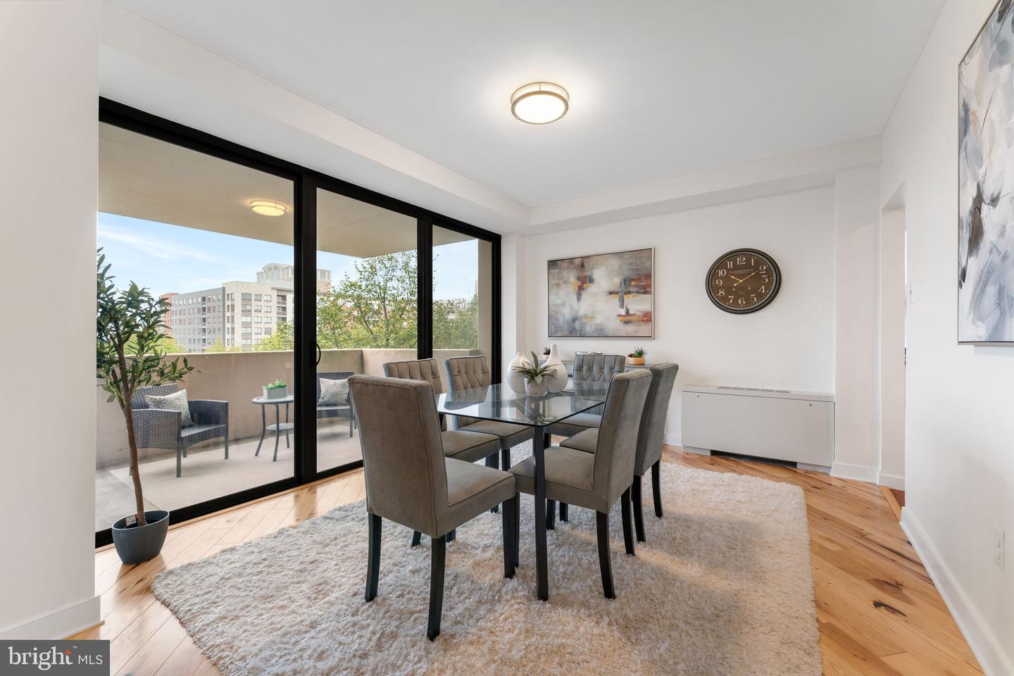 4141 N HENDERSON RD #511, ARLINGTON, Virginia 22203, 2 Bedrooms Bedrooms, ,2 BathroomsBathrooms,Residential,For sale,4141 N HENDERSON RD #511,VAAR2063984 MLS # VAAR2063984