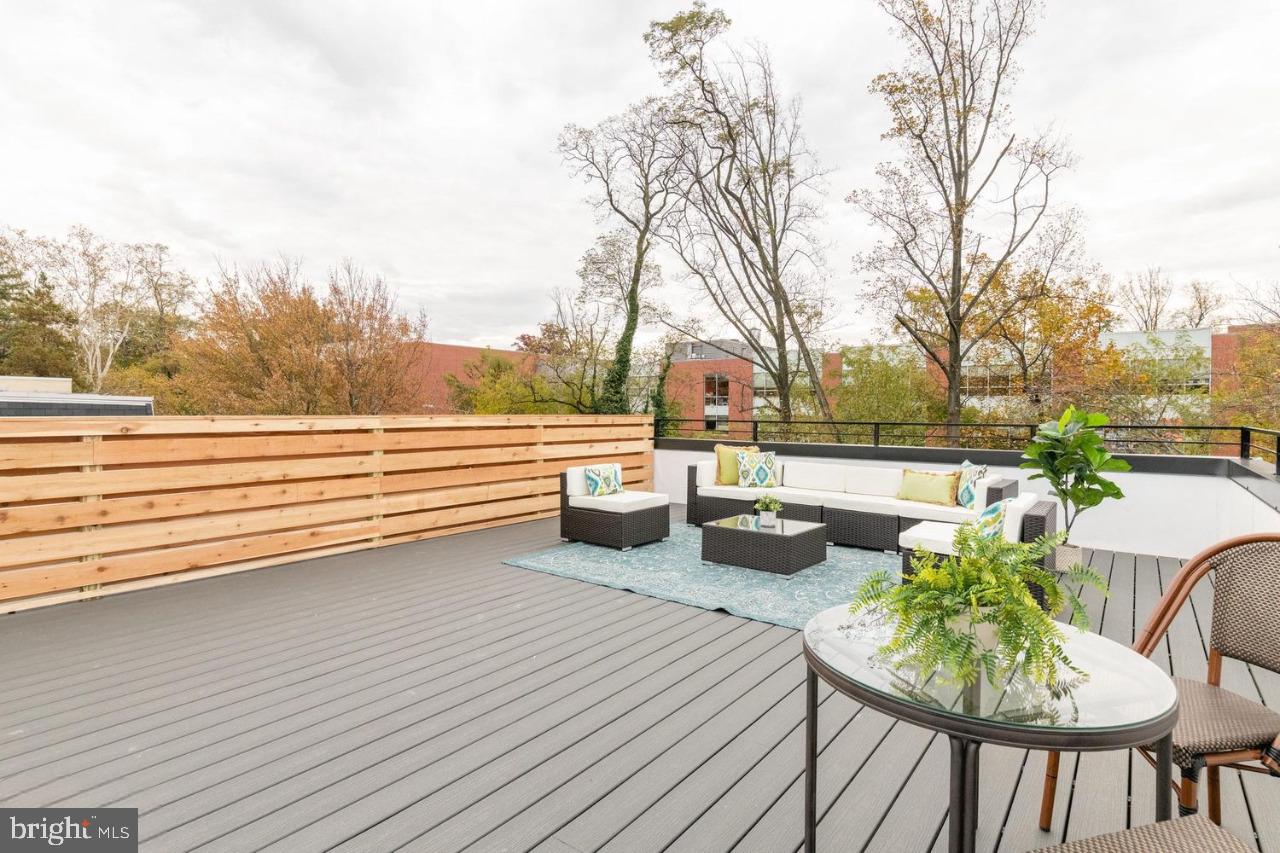 4017 DAVIS PL NW #8, WASHINGTON, District Of Columbia 20007, 2 Bedrooms Bedrooms, ,1 BathroomBathrooms,Residential,For sale,4017 DAVIS PL NW #8,DCDC2223464 MLS # DCDC2223464