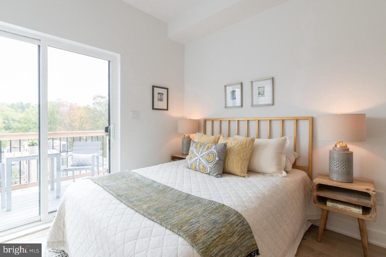 4017 DAVIS PL NW #8, WASHINGTON, District Of Columbia 20007, 2 Bedrooms Bedrooms, ,1 BathroomBathrooms,Residential,For sale,4017 DAVIS PL NW #8,DCDC2223464 MLS # DCDC2223464