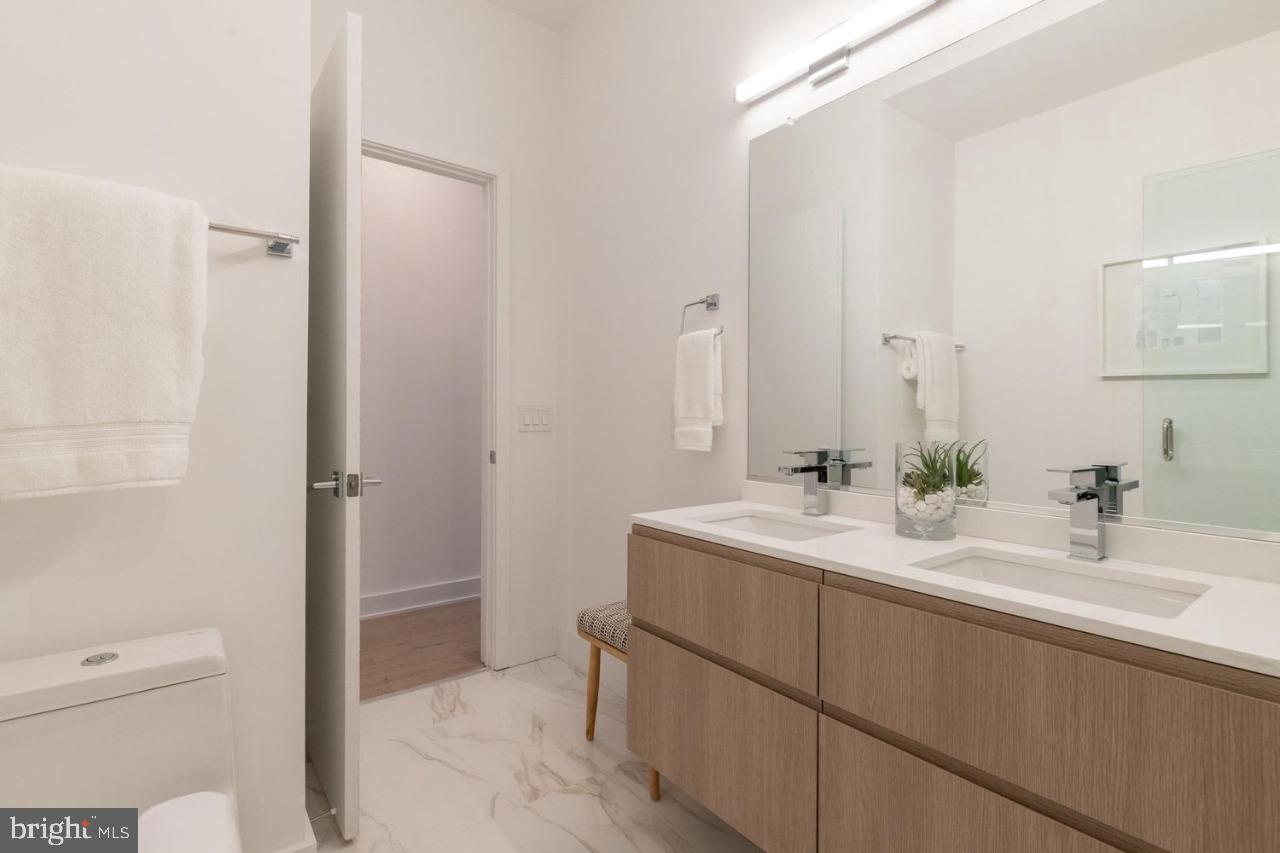 4017 DAVIS PL NW #8, WASHINGTON, District Of Columbia 20007, 2 Bedrooms Bedrooms, ,1 BathroomBathrooms,Residential,For sale,4017 DAVIS PL NW #8,DCDC2223464 MLS # DCDC2223464