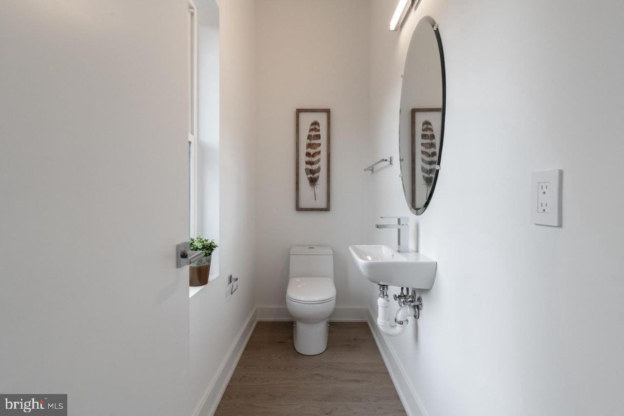 4017 DAVIS PL NW #8, WASHINGTON, District Of Columbia 20007, 2 Bedrooms Bedrooms, ,1 BathroomBathrooms,Residential,For sale,4017 DAVIS PL NW #8,DCDC2223464 MLS # DCDC2223464