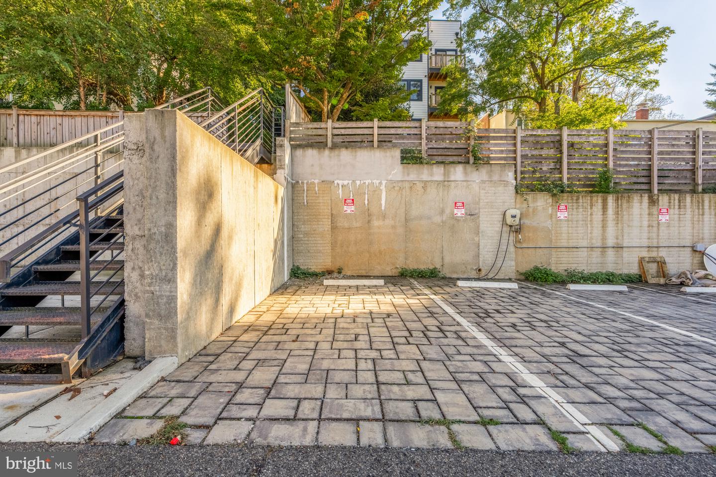 4017 DAVIS PL NW #8, WASHINGTON, District Of Columbia 20007, 2 Bedrooms Bedrooms, ,1 BathroomBathrooms,Residential,For sale,4017 DAVIS PL NW #8,DCDC2223464 MLS # DCDC2223464