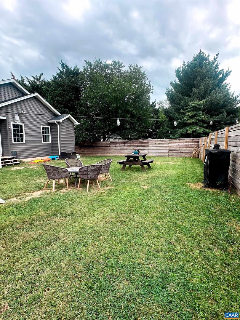 307 15TH ST, GROTTOES, Virginia 24441, 3 Bedrooms Bedrooms, ,2 BathroomsBathrooms,Residential,For sale,307 15TH ST,669201 MLS # 669201