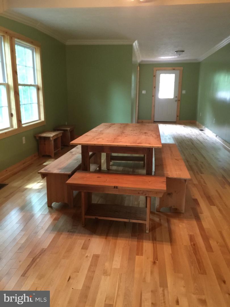 207 RIVERVIEW DR, LURAY, Virginia 22835, 4 Bedrooms Bedrooms, ,2 BathroomsBathrooms,Residential,For sale,207 RIVERVIEW DR,VAPA2005396 MLS # VAPA2005396