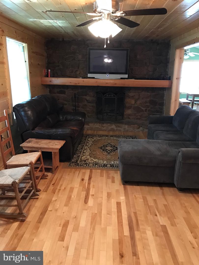 207 RIVERVIEW DR, LURAY, Virginia 22835, 4 Bedrooms Bedrooms, ,2 BathroomsBathrooms,Residential,For sale,207 RIVERVIEW DR,VAPA2005396 MLS # VAPA2005396