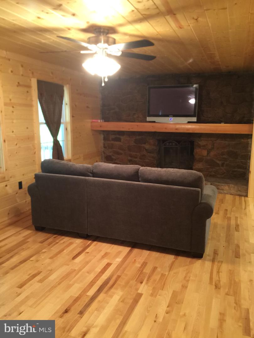 207 RIVERVIEW DR, LURAY, Virginia 22835, 4 Bedrooms Bedrooms, ,2 BathroomsBathrooms,Residential,For sale,207 RIVERVIEW DR,VAPA2005396 MLS # VAPA2005396