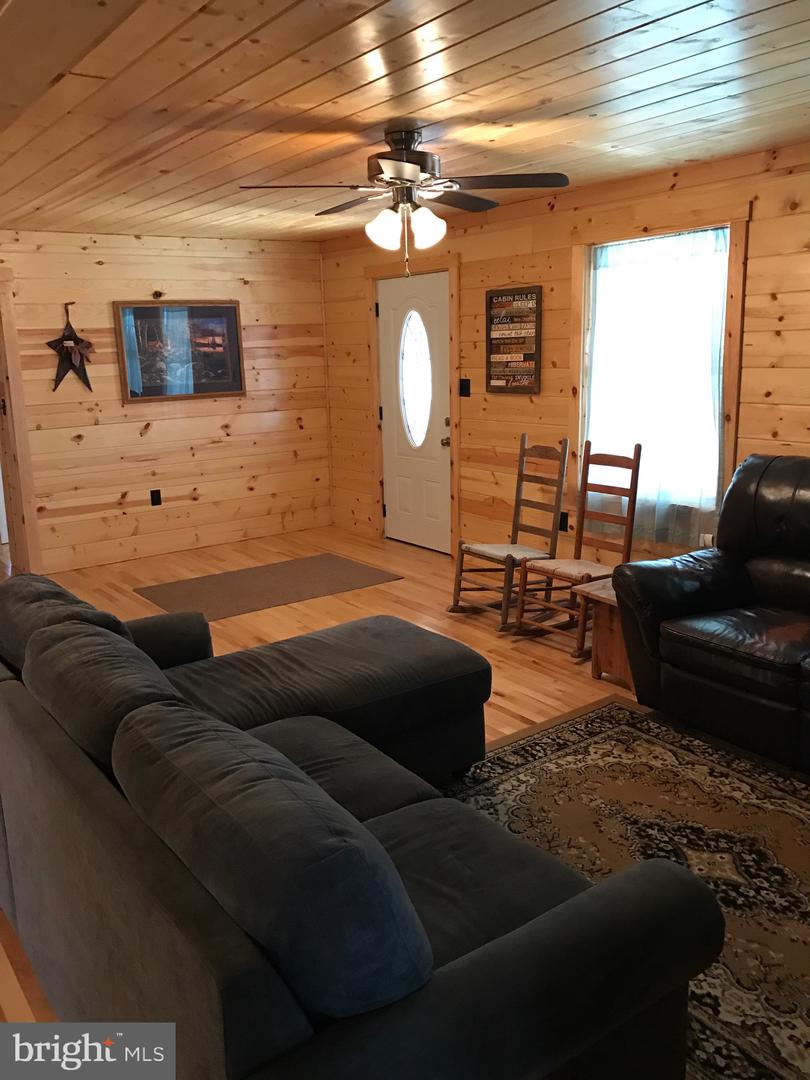 207 RIVERVIEW DR, LURAY, Virginia 22835, 4 Bedrooms Bedrooms, ,2 BathroomsBathrooms,Residential,For sale,207 RIVERVIEW DR,VAPA2005396 MLS # VAPA2005396