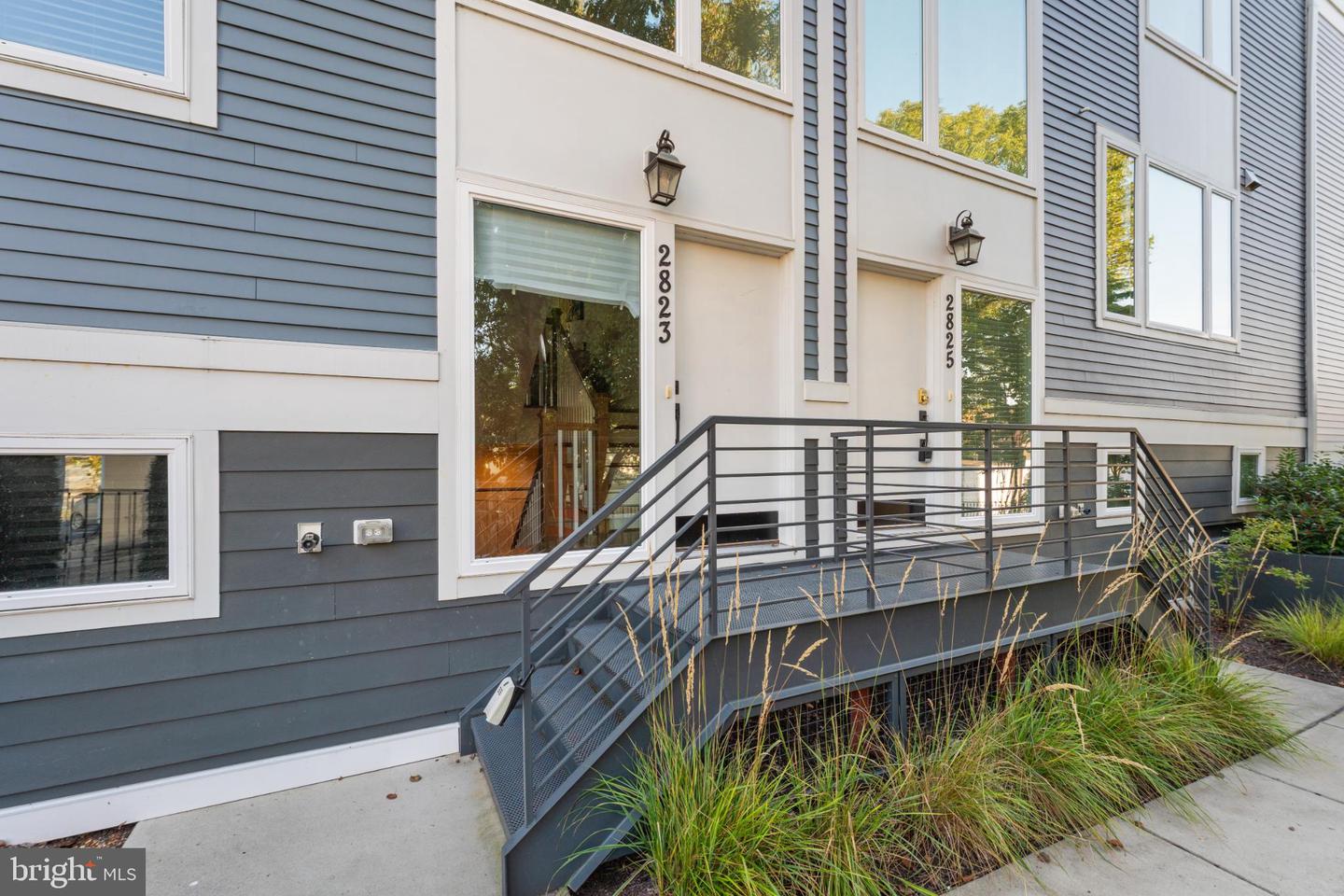 2823 24TH RD S, ARLINGTON, Virginia 22206, 3 Bedrooms Bedrooms, ,2 BathroomsBathrooms,Residential,For sale,2823 24TH RD S,VAAR2064008 MLS # VAAR2064008