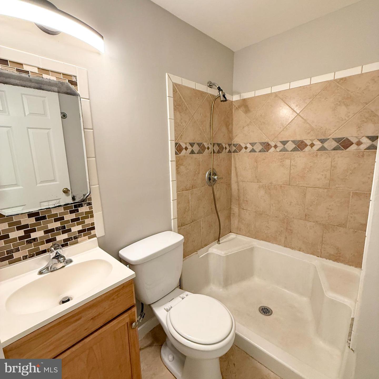 5109 BENDING BRANCH DR, RICHMOND, Virginia 23223, 4 Bedrooms Bedrooms, 6 Rooms Rooms,2 BathroomsBathrooms,Residential,For sale,5109 BENDING BRANCH DR,VAHN2001074 MLS # VAHN2001074