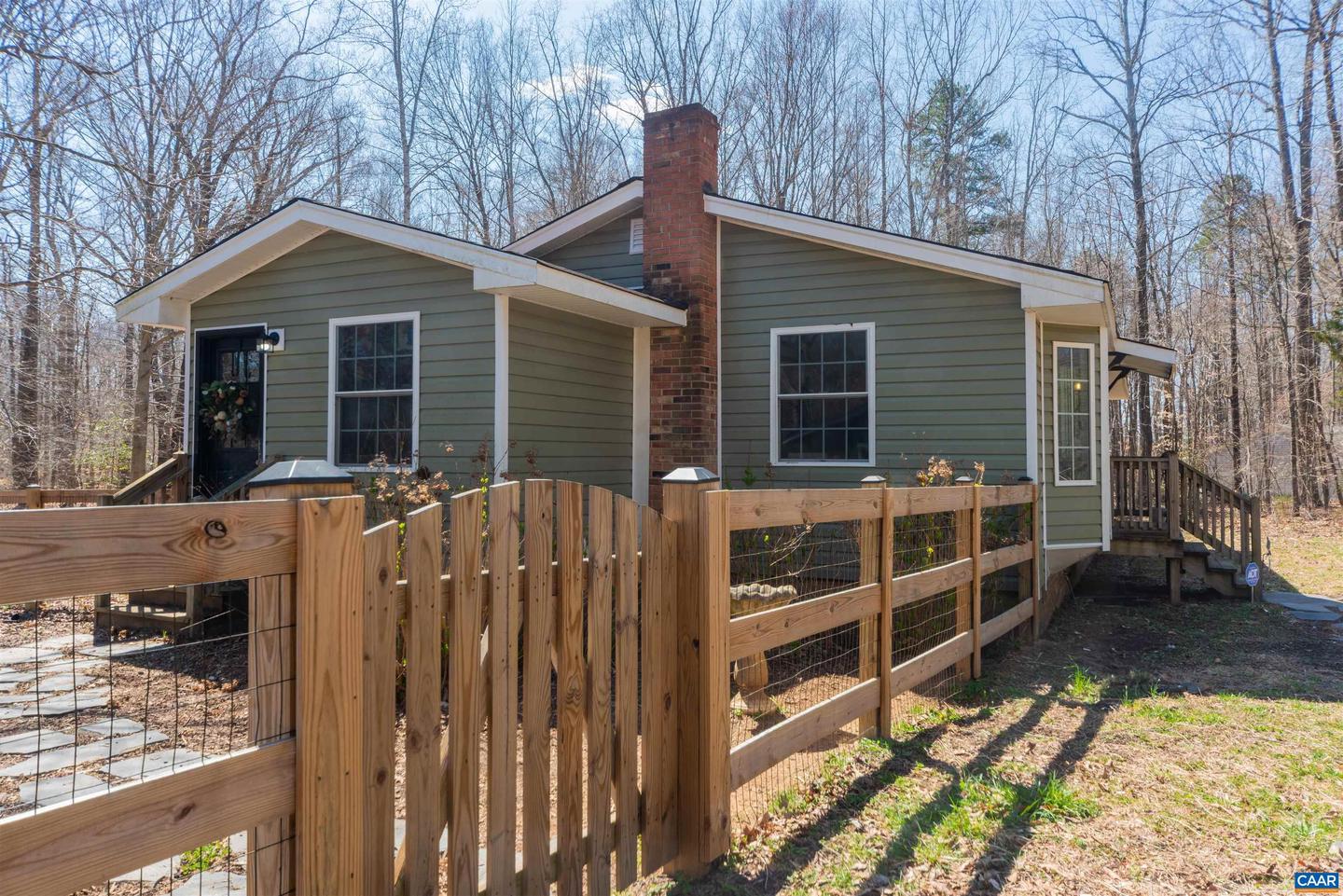 950 APPLE GROVE RD, MINERAL, Virginia 23117, 3 Bedrooms Bedrooms, ,2 BathroomsBathrooms,Residential,For sale,950 APPLE GROVE RD,669204 MLS # 669204
