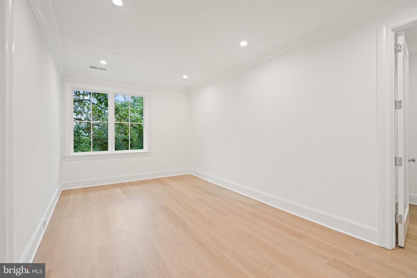 2916 CHESAPEAKE ST NW, WASHINGTON, District Of Columbia 20008, 6 Bedrooms Bedrooms, ,6 BathroomsBathrooms,Residential,For sale,2916 CHESAPEAKE ST NW,DCDC2223526 MLS # DCDC2223526 2916 CHESAPEAKE ST NW, WASHINGTON, District Of Columbia 20008, 6 Bedrooms Bedrooms, ,6 BathroomsBathrooms,Residential,For sale,2916 CHESAPEAKE ST NW,DCDC2223526 MLS # DCDC2223526
