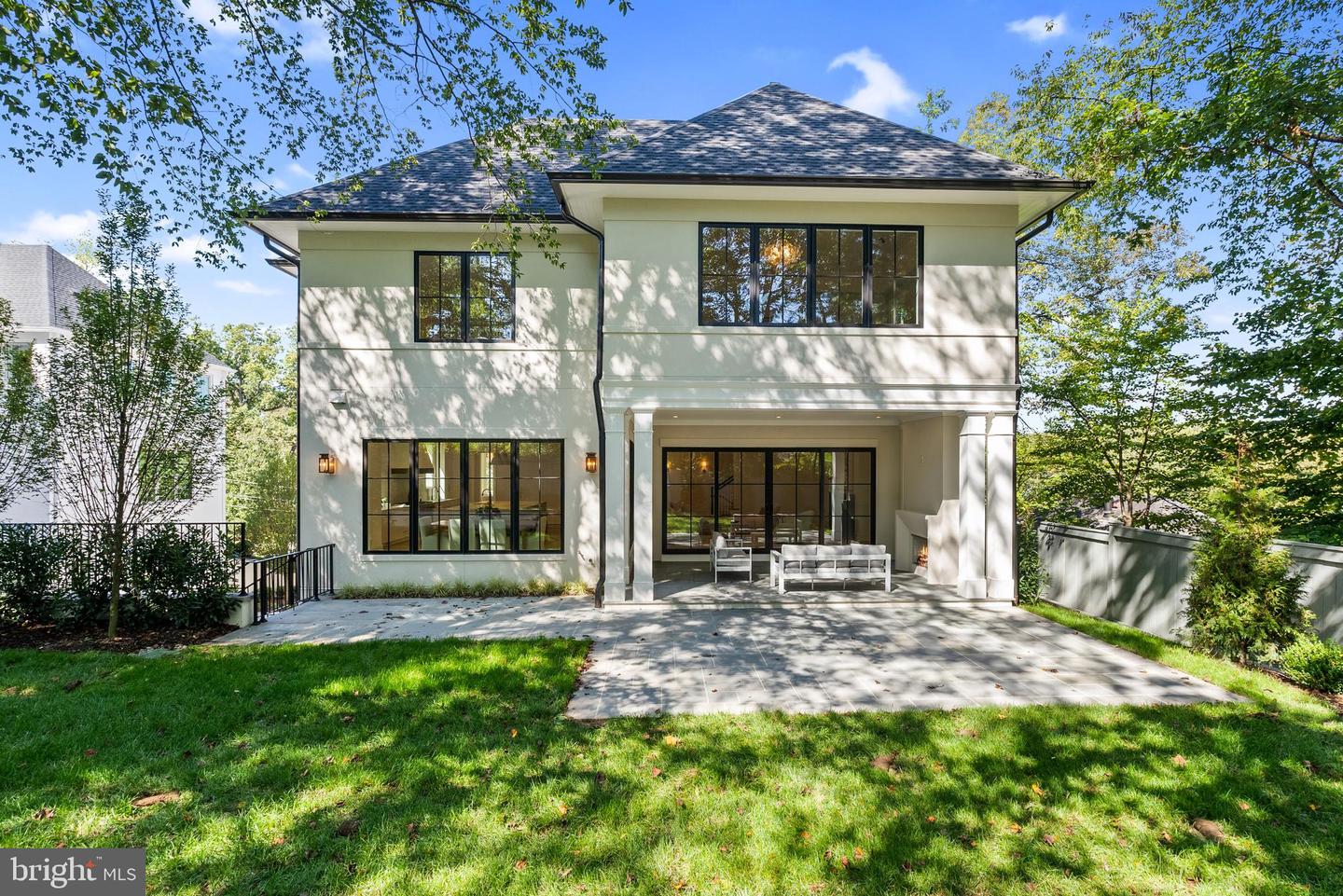 2916 CHESAPEAKE ST NW, WASHINGTON, District Of Columbia 20008, 6 Bedrooms Bedrooms, ,6 BathroomsBathrooms,Residential,For sale,2916 CHESAPEAKE ST NW,DCDC2223526 MLS # DCDC2223526