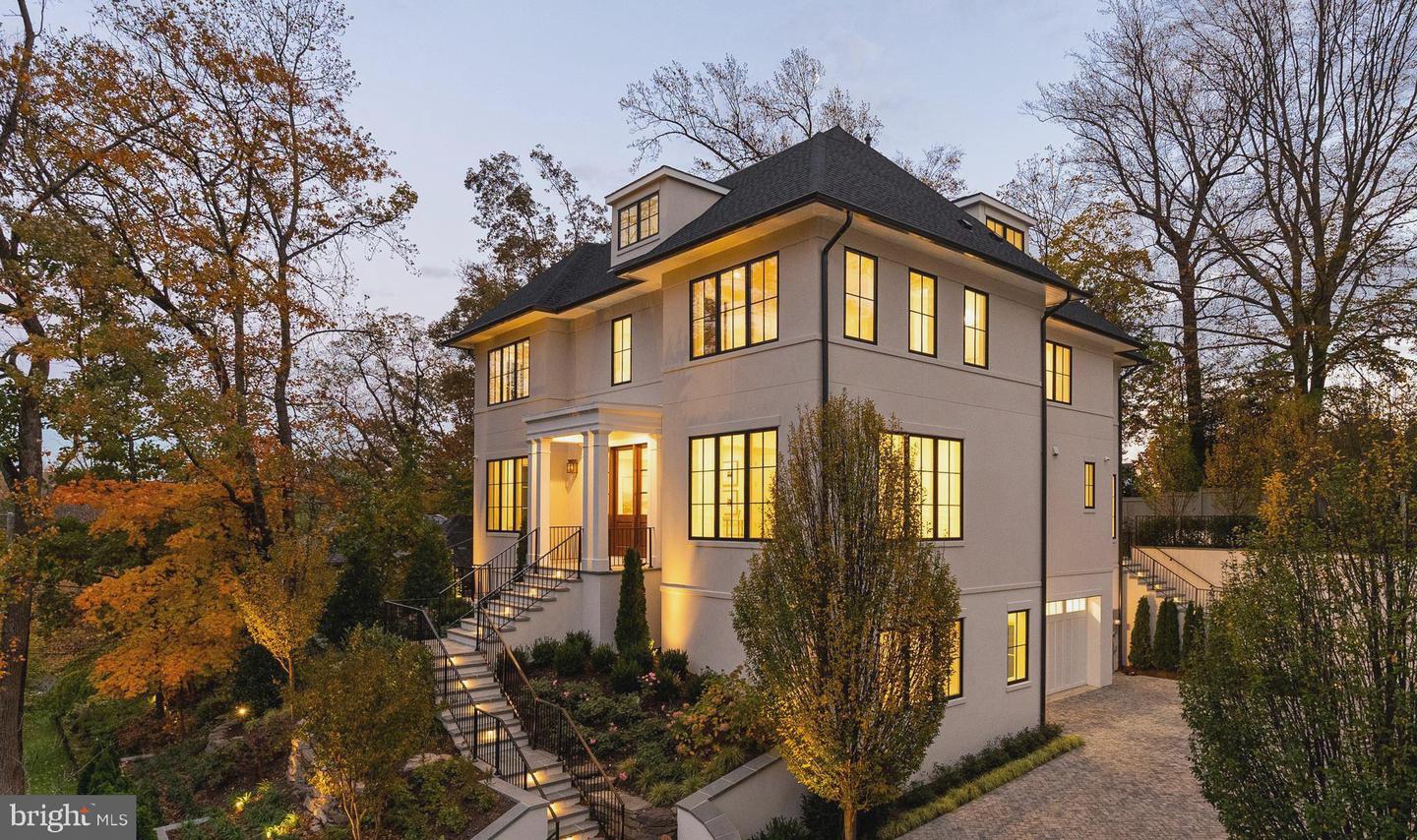 2916 CHESAPEAKE ST NW, WASHINGTON, District Of Columbia 20008, 6 Bedrooms Bedrooms, ,6 BathroomsBathrooms,Residential,For sale,2916 CHESAPEAKE ST NW,DCDC2223526 MLS # DCDC2223526