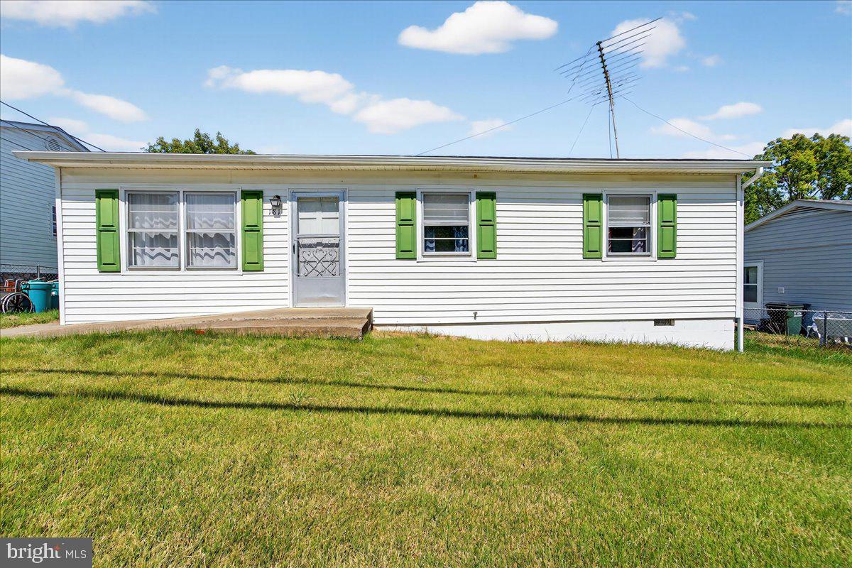 181 QUICKS MILL RD, VERONA, Virginia 24482, 3 Bedrooms Bedrooms, ,1 BathroomBathrooms,Residential,For sale,181 QUICKS MILL RD,VAAG2002664 MLS # VAAG2002664