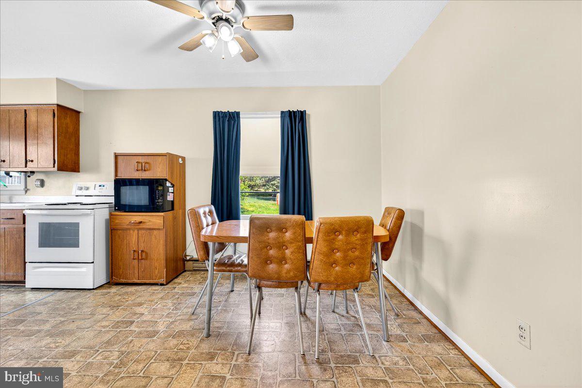 181 QUICKS MILL RD, VERONA, Virginia 24482, 3 Bedrooms Bedrooms, ,1 BathroomBathrooms,Residential,For sale,181 QUICKS MILL RD,VAAG2002664 MLS # VAAG2002664